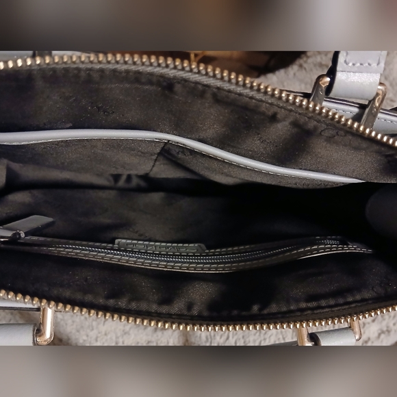 Calvin Klein "Roxy" Blue Leather Handbag - Picture 5 of 6